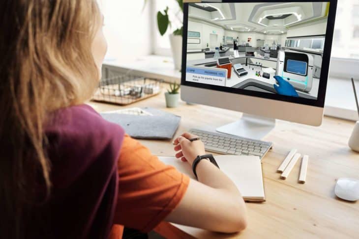 Blog-image-Girl-Using_Labster-at-Home-730x487