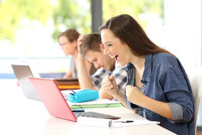 students can learn from their mistakes when they play Labster