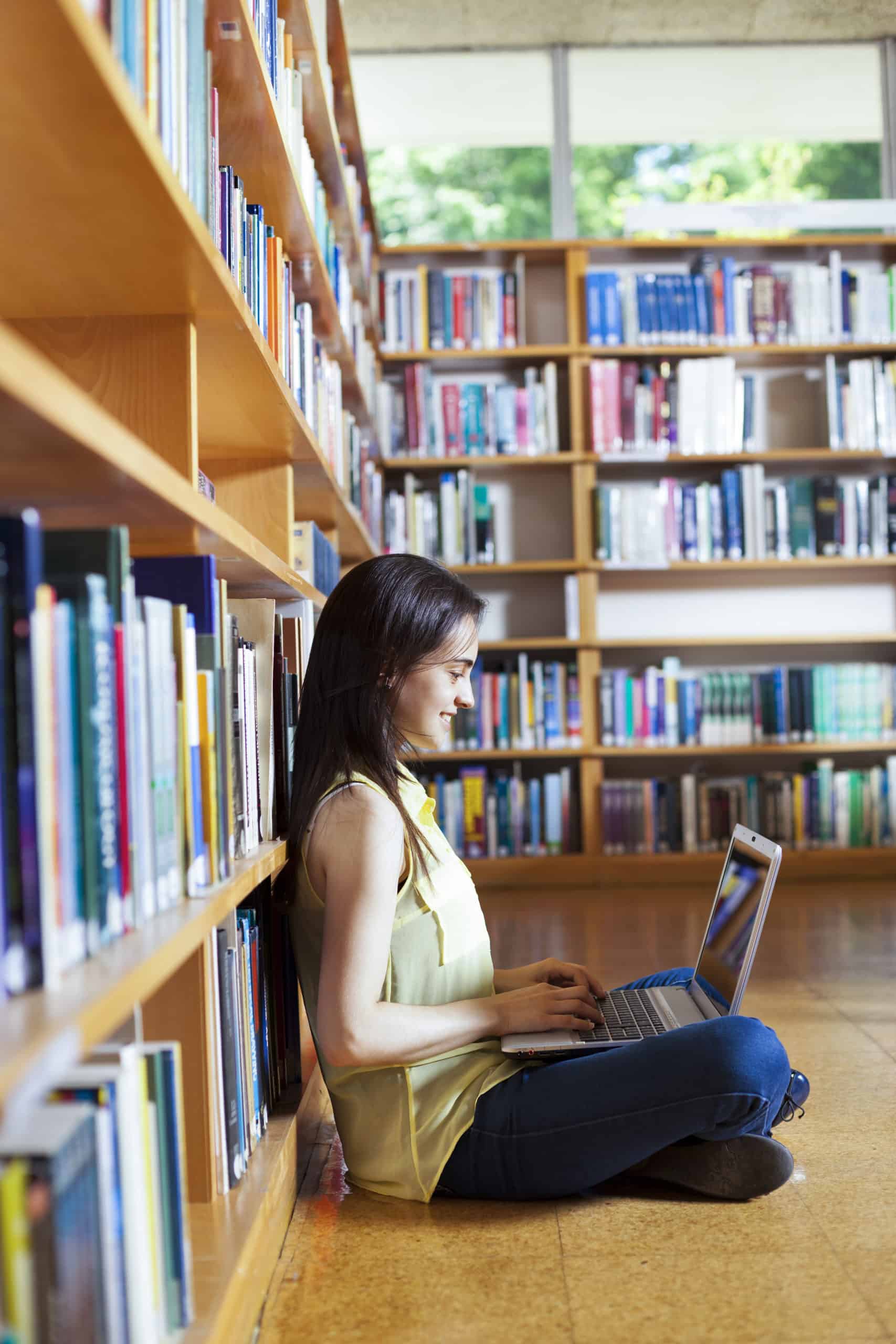 Student Engagement and Access in STEM Learning: Integrating Virtual